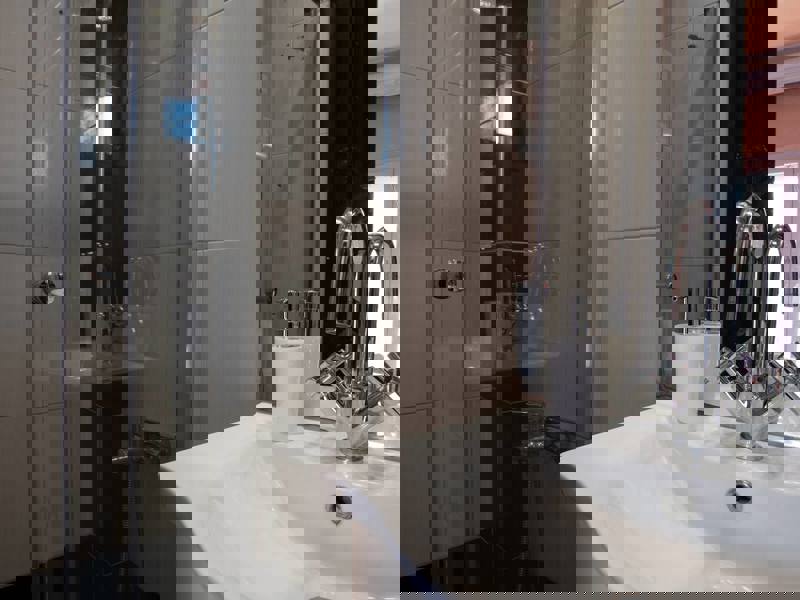 1bt1.jpeg
